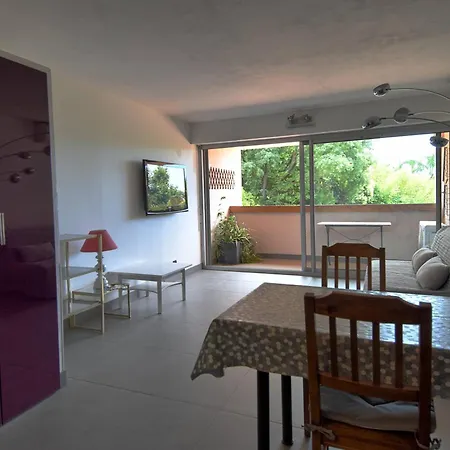 Studio Confortable A 100m Des Plages *